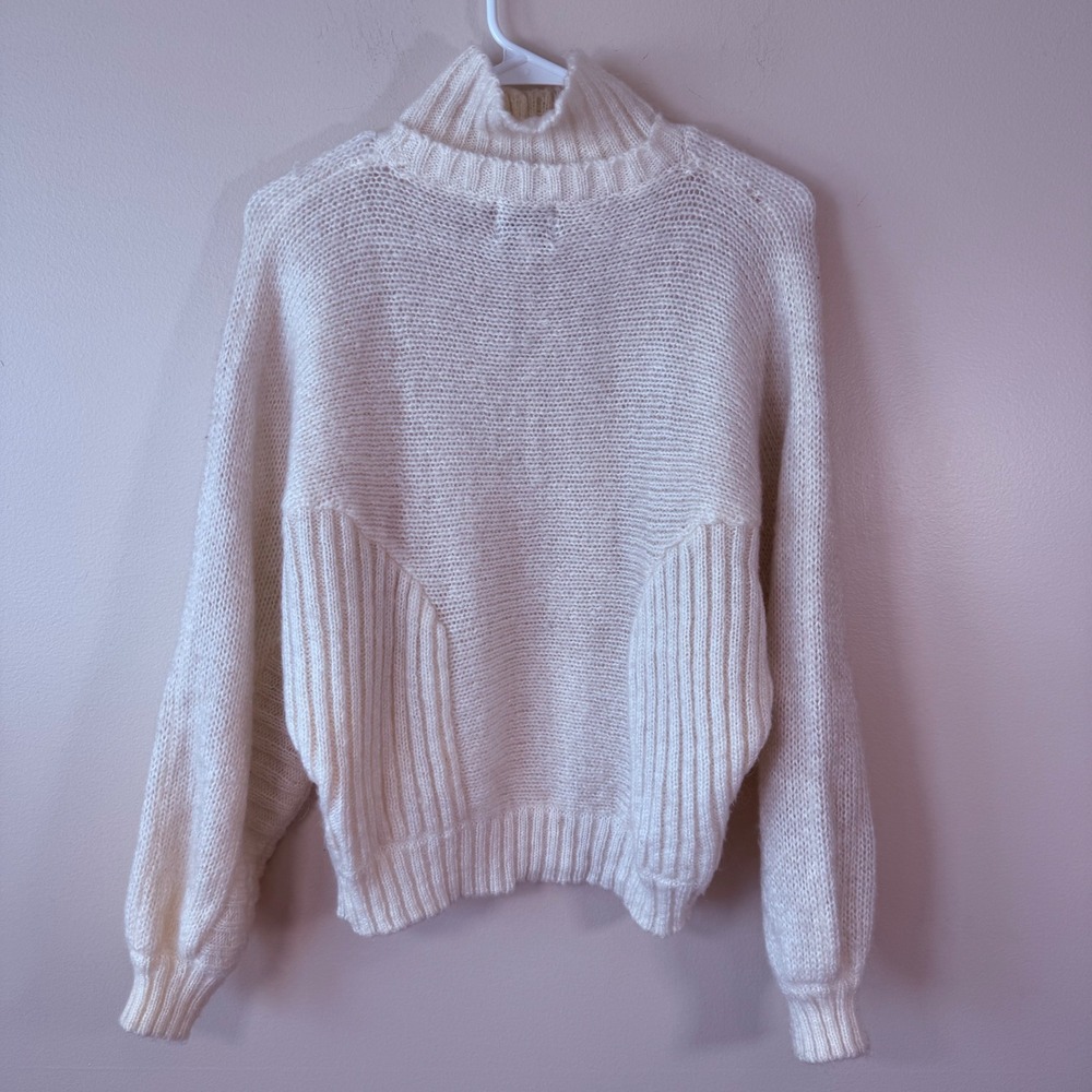 Vintage Cream Knit Mock Neck Sweater Button Back Batwing Dolman Women M - Picture 4 of 9